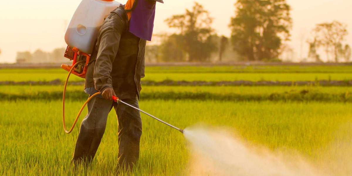 Agricultural Sprayers Market 2022 Outlook, Current and Future Industry Landscape Analysis 2032