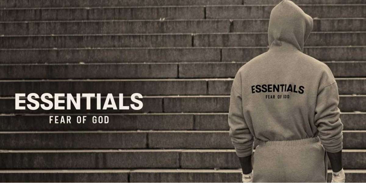 Essentials Hoodie: A Fashionable Trend That Stands the Test of Time