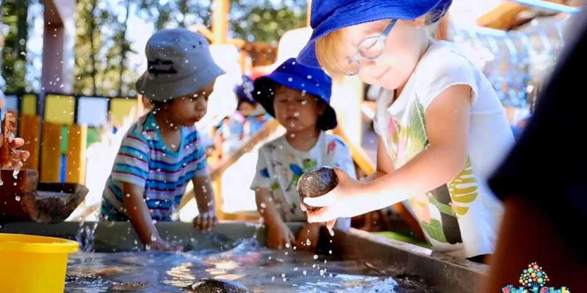What Are The Benefits Of Sand & Water Play For Toddlers In Early Childhood Development?